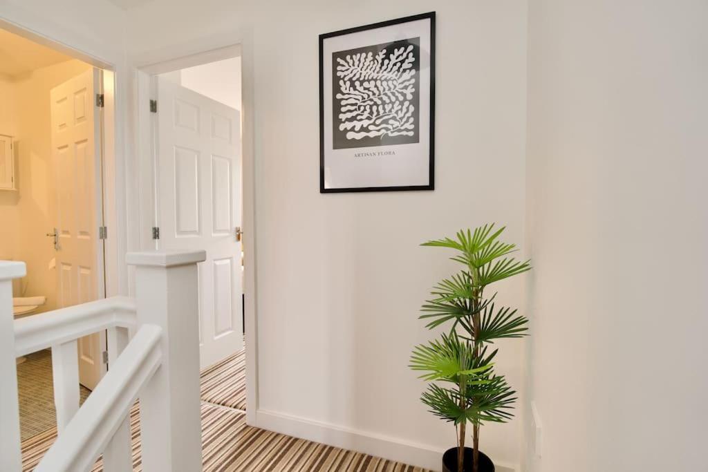 Highley'S Nest - Fully Furnished Gem, Free Private Parking, Sky Tv & Netflix Βίλα Κόβεντρι Εξωτερικό φωτογραφία