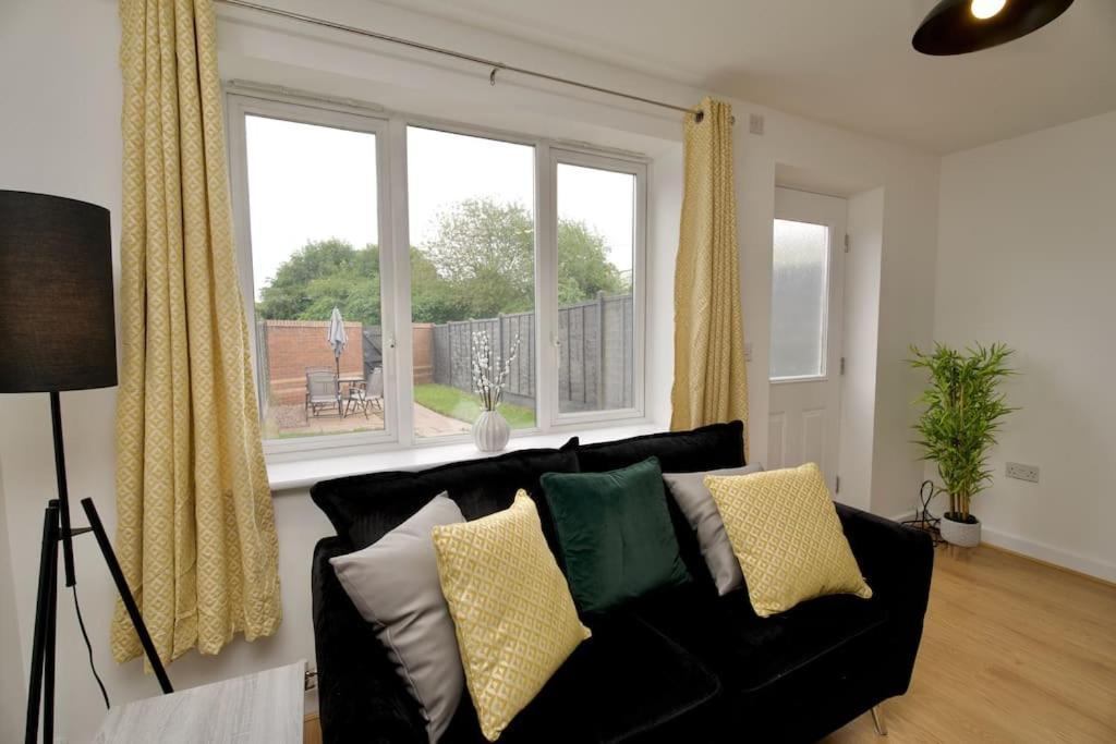 Highley'S Nest - Fully Furnished Gem, Free Private Parking, Sky Tv & Netflix Βίλα Κόβεντρι Εξωτερικό φωτογραφία